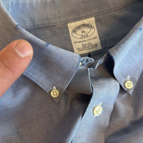 Brooks Brothers long-sleeve button-down - Picture 5 of 7
